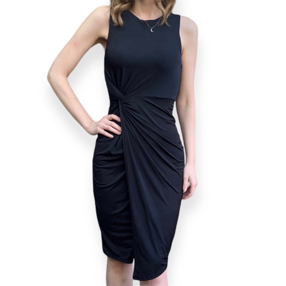 Guess | Stretchy Cocktail LBD ♠️